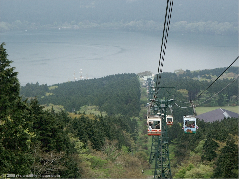 [ hakone: gondelbahn nach togendai ]