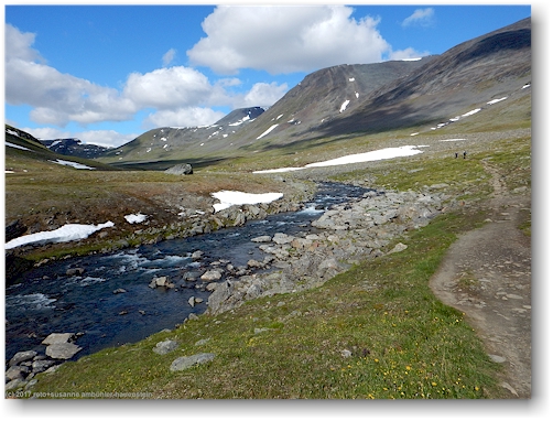 kungsleden entlang des tjaektjajakka zwischen dem tjaektjapasset und den saelkastugorna