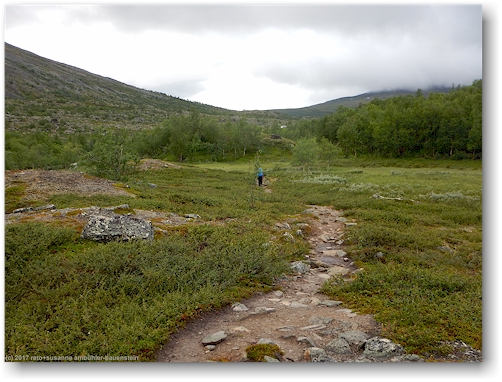 kungsleden suedwestlich der kaitumjaurestugorna