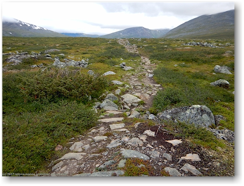 kungsleden zwischen den kaitumjaurestugorna und dem teusajaure