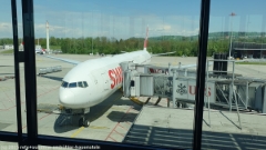 boeing 777-300ER der Swiss auf dem flughafen zuerich kloten
