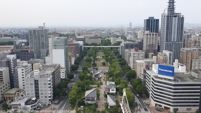 aussicht vom nagoya TV turm mit hisaya odori park in der bildmitte