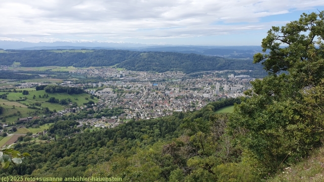 blick von den laegern auf wettingen (vorne) und neuenhof (hinten)