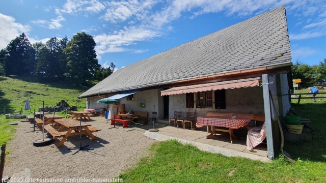 selbstbedienungsrestaurant bei les colisses du haut
