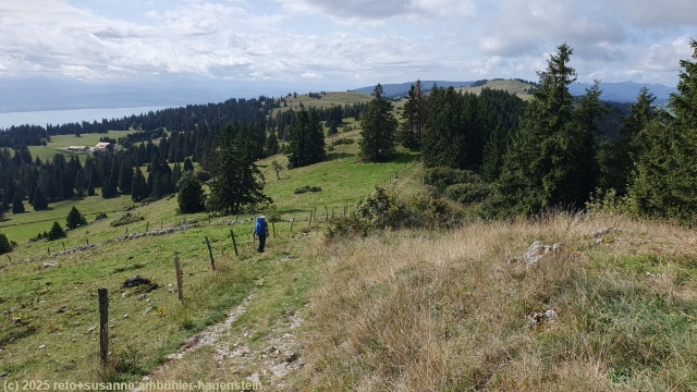 wanderweg ueber die krete rochers bruns